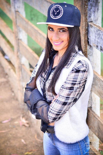 Andrêina de Souza Cotrim (28)