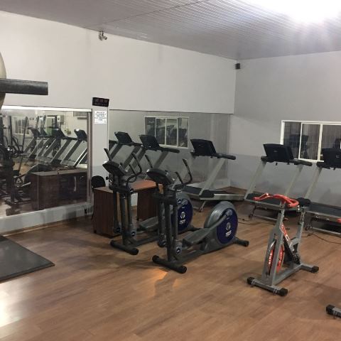 ACADEMIS ARENA FITNES...
