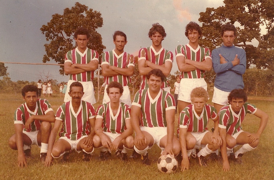 13 AB - FLORES - 1980