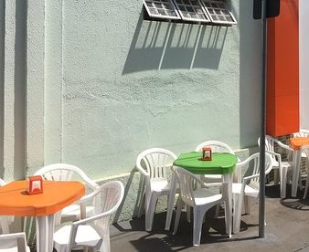 lateral-com-mesas-na