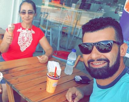 ISAC FORTUNATO AO LADO DE SUA MÃE, ELENICE FORTUNATO