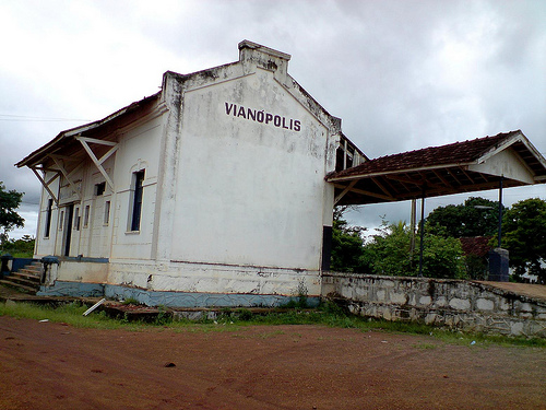 ESTAÇÃO FERROVIÁRIA DE VIANÓPOLIS...