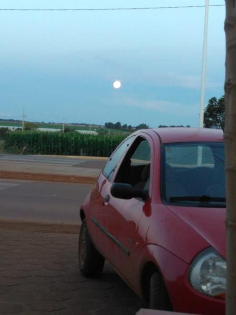 LUA CHEIA NO CREPÚSCULO - FOTO PEDRO FUMAÇA 180419