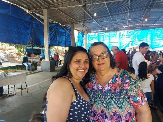 ALESSANDRA ALVES CORRÊA E NIALVA UMBELINO