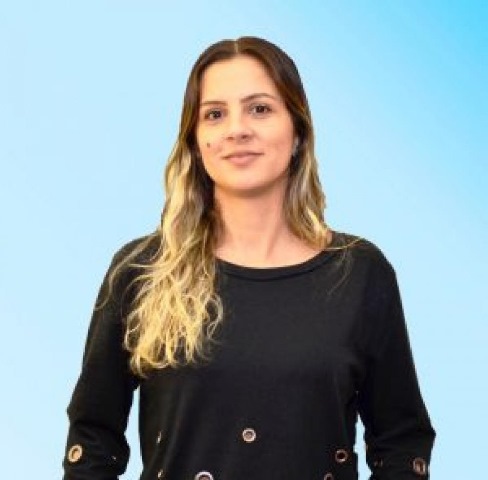 MELYNNA QUEIROZ VIEGAS- SECRETÁRIA DE CONTROLE INTERNO. Melynna tem 37 anos de idade e é Licenciada em História.